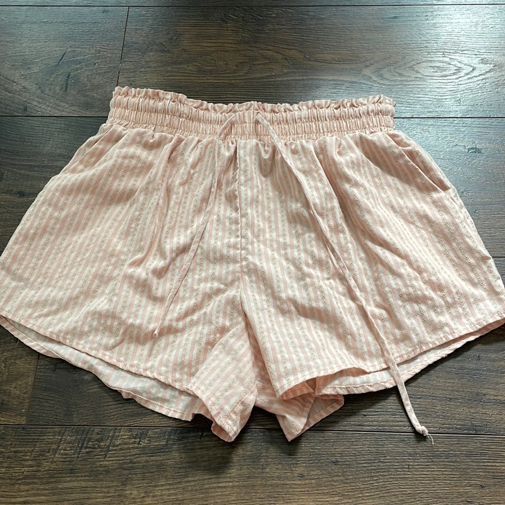 Striped baby pink shorts